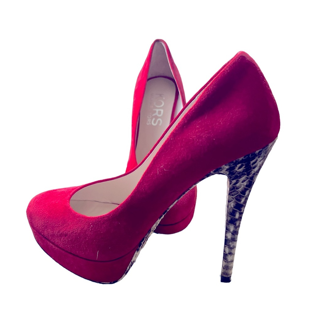 Used Michael Kors size 8 red suede snake heel pumps